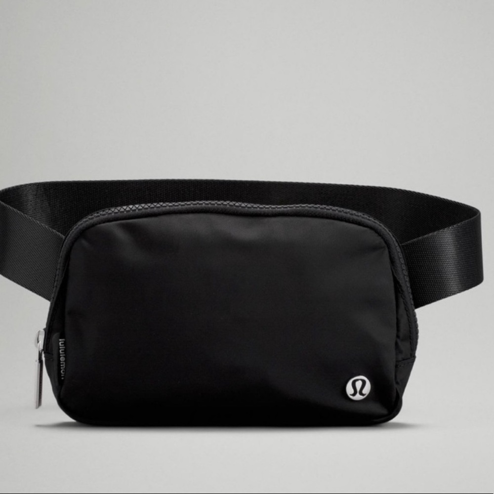 Lululemon Everywhere Bag